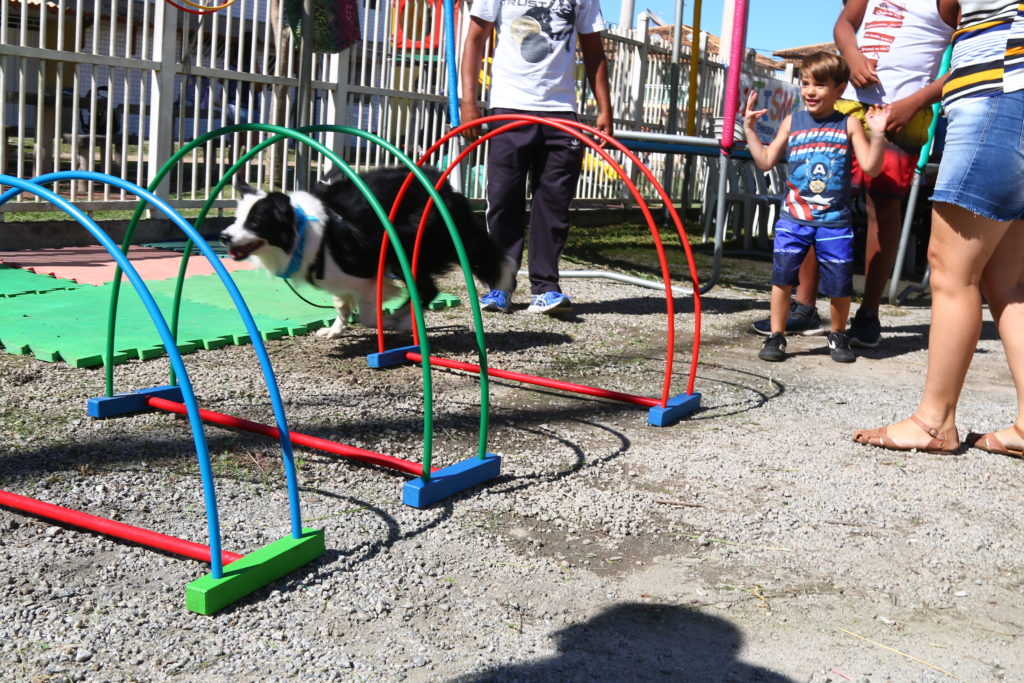 Projeto Uma Sinfonia Diferente e Brasília Shopping realizam batalha de tinta  para mês de conscientização do autismo - Jornal de Brasília